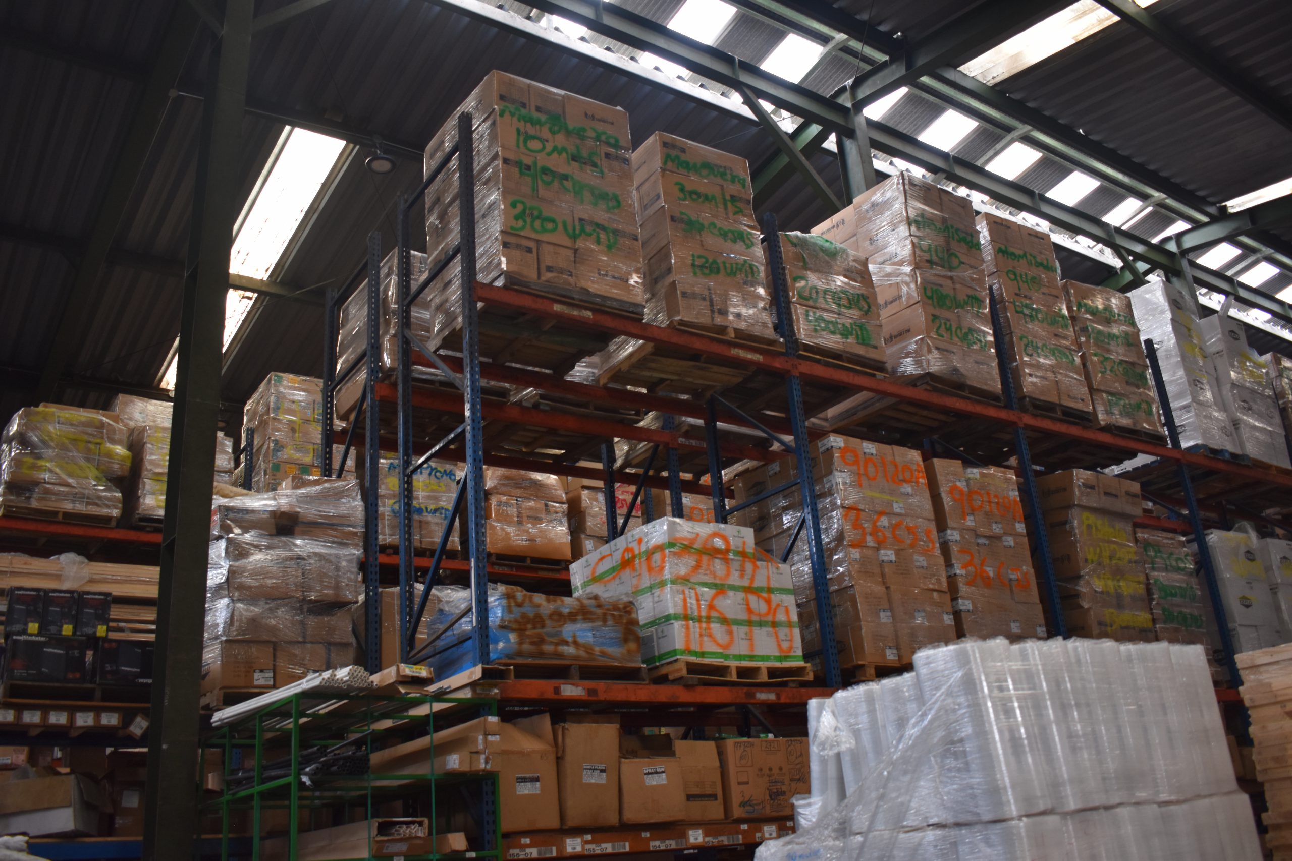 Bodega de materiales de construcción